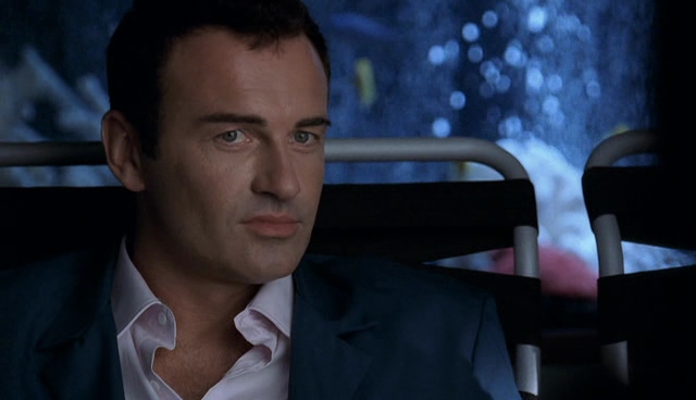 Charmed-Online-dot-NL-NipTuck4x01-0527.jpg