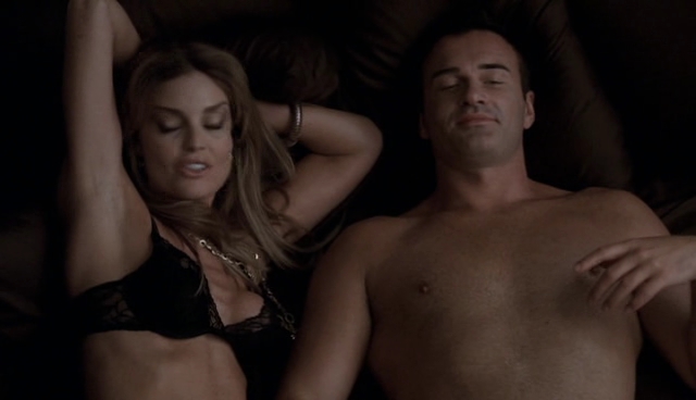 Charmed-Online-dot-NL-NipTuck4x01-0750.jpg