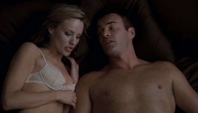 Charmed-Online-dot-NL-NipTuck4x01-0835.jpg