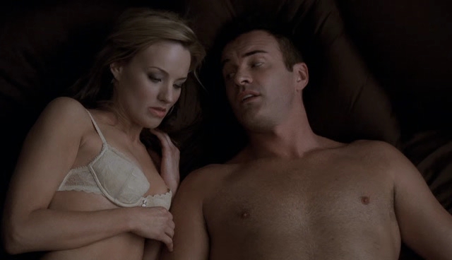 Charmed-Online-dot-NL-NipTuck4x01-0837.jpg