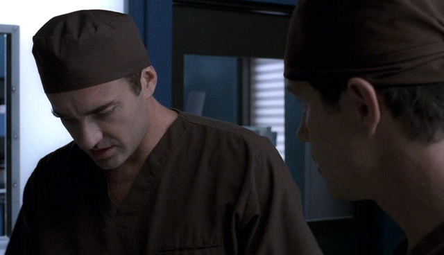 Charmed-Online-dot-NL-NipTuck4x01-1899.jpg