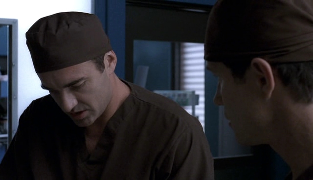Charmed-Online-dot-NL-NipTuck4x01-1901.jpg