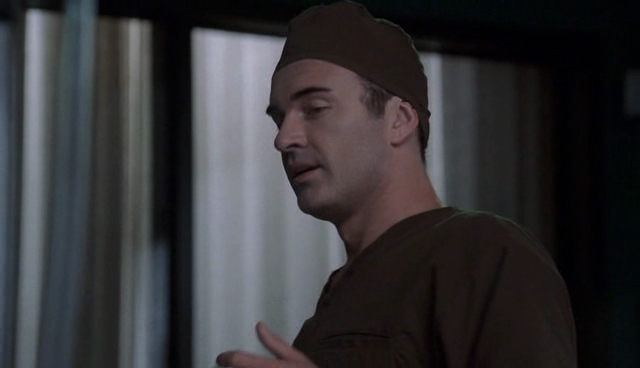 Charmed-Online-dot-NL-NipTuck4x01-2033.jpg