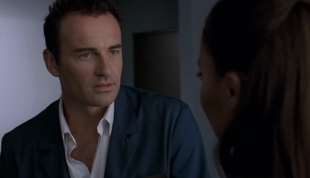 Charmed-Online-dot-NL-NipTuck4x01-2143.jpg