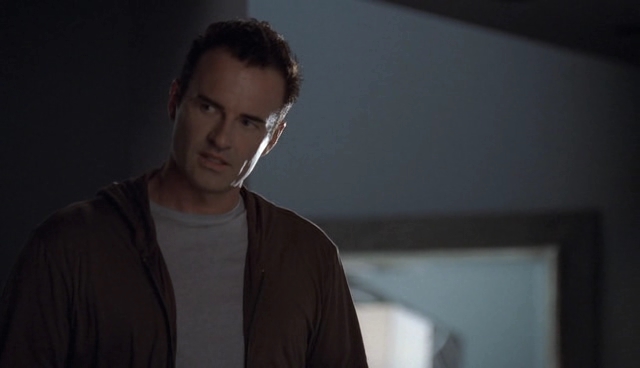 Charmed-Online-dot-NL-NipTuck4x01-2658.jpg