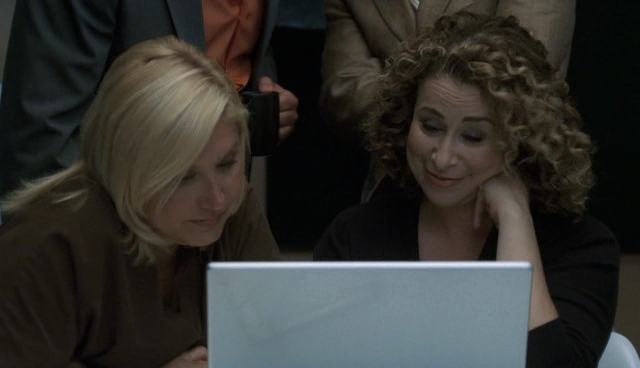 Charmed-Online-dot-NL-NipTuck4x10-3236.jpg