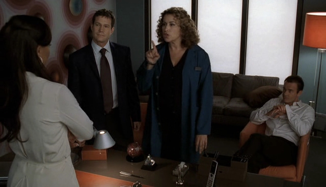 Charmed-Online-dot-NL-NipTuck4x10-4863.jpg