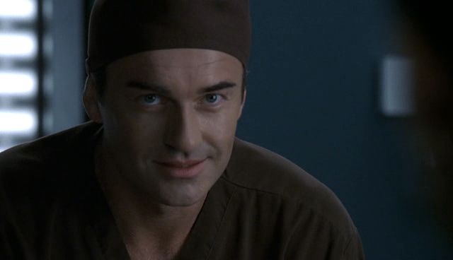 Charmed-Online-dot-NL-NipTuck4x04-0623.jpg