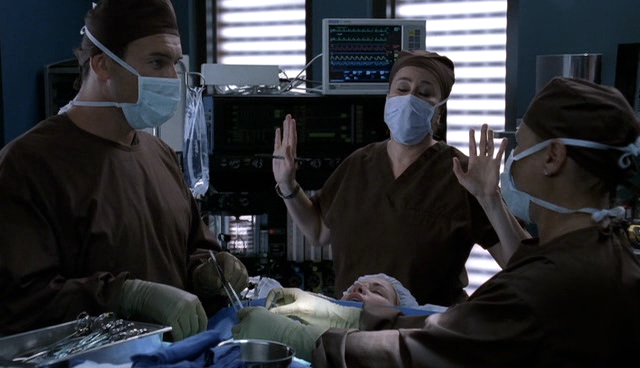 Charmed-Online-dot-NL-NipTuck4x04-0714.jpg