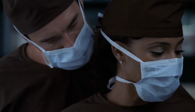 Charmed-Online-dot-NL-NipTuck4x04-1501.jpg