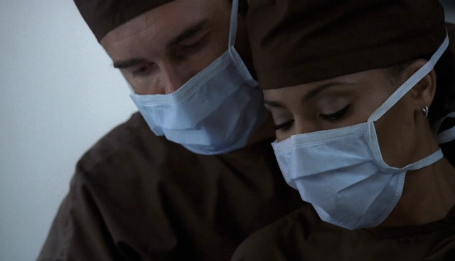 Charmed-Online-dot-NL-NipTuck4x04-1518.jpg