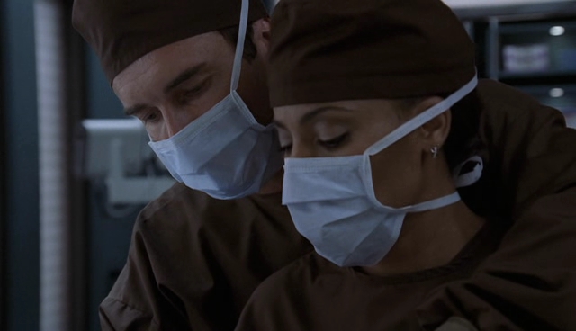 Charmed-Online-dot-NL-NipTuck4x04-1525.jpg
