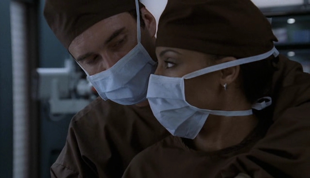 Charmed-Online-dot-NL-NipTuck4x04-1527.jpg