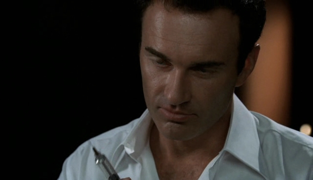 Charmed-Online-dot-NL-NipTuck4x05-1537.jpg