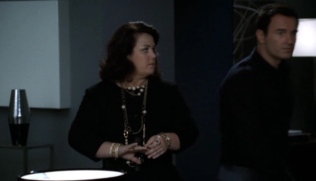 Charmed-Online-dot-NL-NipTuck4x05-2010.jpg