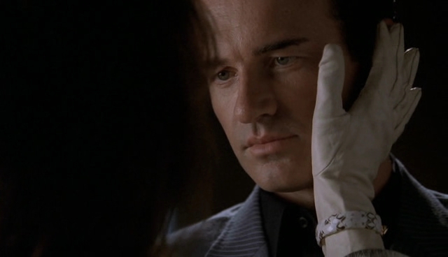 Charmed-Online-dot-NL-NipTuck4x05-2344.jpg