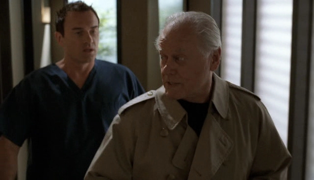 Charmed-Online-dot-NL-NipTuck4x06-0703.jpg