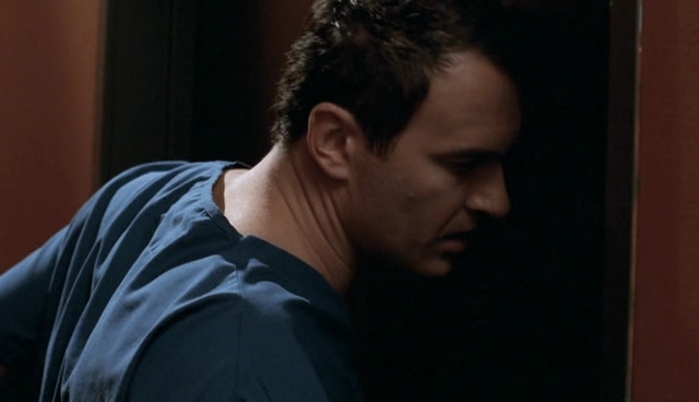 Charmed-Online-dot-NL-NipTuck4x06-0729.jpg