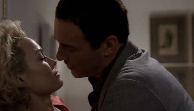 Charmed-Online-dot-NL-NipTuck4x07-3793.jpg