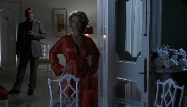 Charmed-Online-dot-NL-NipTuck4x07-3855.jpg