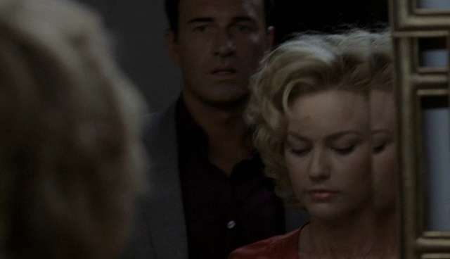 Charmed-Online-dot-NL-NipTuck4x07-3916.jpg