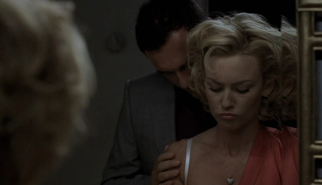 Charmed-Online-dot-NL-NipTuck4x07-3936.jpg Charmed-Online-dot-NL-NipTuck4x07-3936.jpg