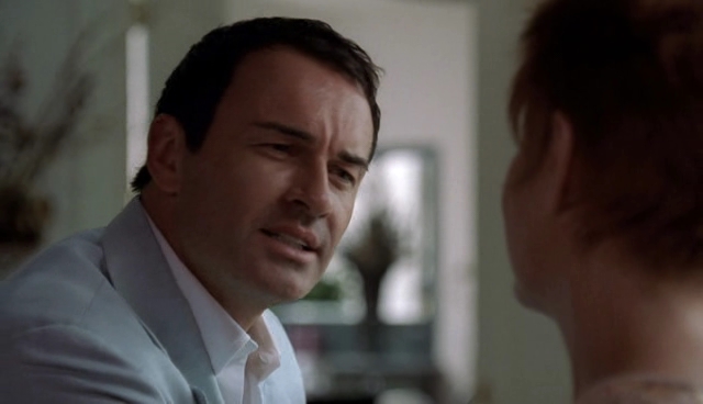 Charmed-Online-dot-NL-NipTuck4x08-0614.jpg