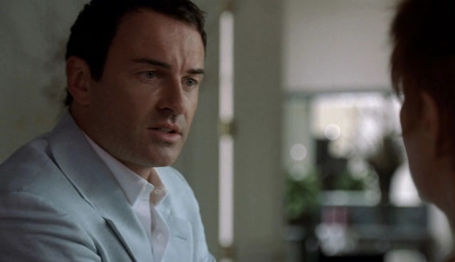 Charmed-Online-dot-NL-NipTuck4x08-0638.jpg