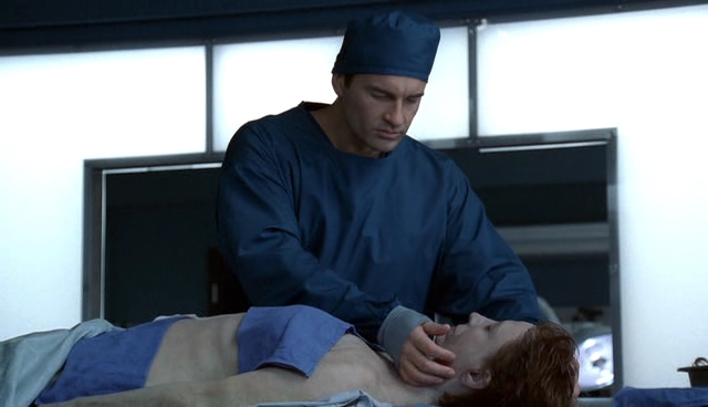 Charmed-Online-dot-NL-NipTuck4x08-1844.jpg