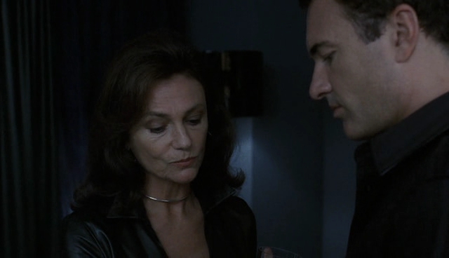 Charmed-Online-dot-NL-NipTuck4x09-1004.jpg