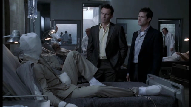 Charmed-Online-dot-NL-NipTuck4x10-0813.jpg