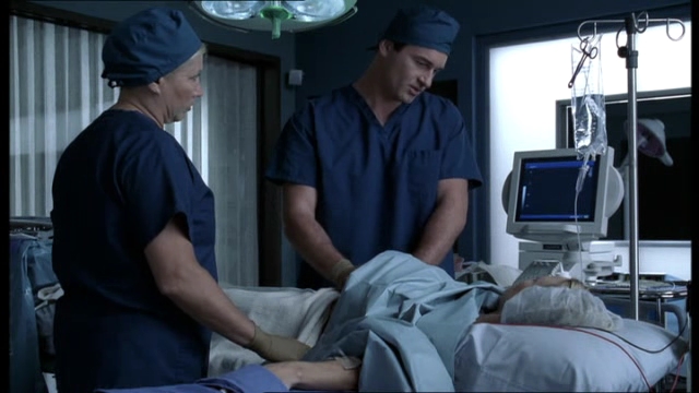 Charmed-Online-dot-NL-NipTuck4x10-1622.jpg
