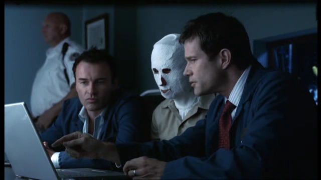 Charmed-Online-dot-NL-NipTuck4x10-1871.jpg