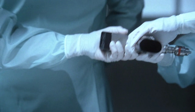 Charmed-Online-dot-NL-NipTuck4x11-1876.jpg
