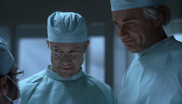 Charmed-Online-dot-NL-NipTuck4x11-1923.jpg