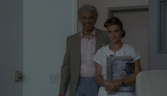 Charmed-Online-dot-NL-NipTuck4x11-2158.jpg