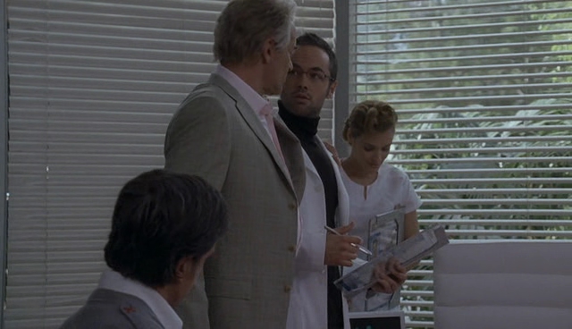 Charmed-Online-dot-NL-NipTuck4x11-2166.jpg