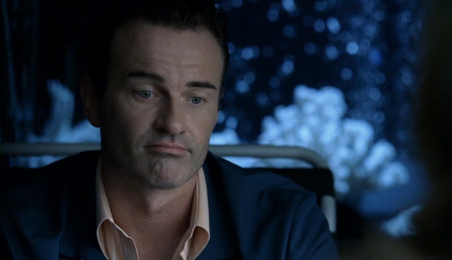 Charmed-Online-dot-NL-NipTuck4x12-0116.jpg