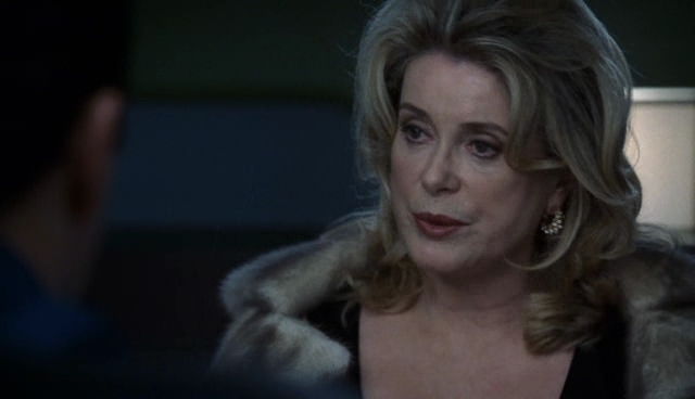 Charmed-Online-dot-NL-NipTuck4x12-0135.jpg
