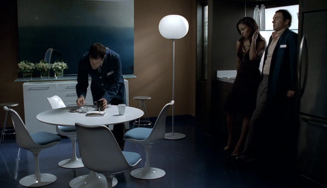 Charmed-Online-dot-NL-NipTuck4x12-0282.jpg