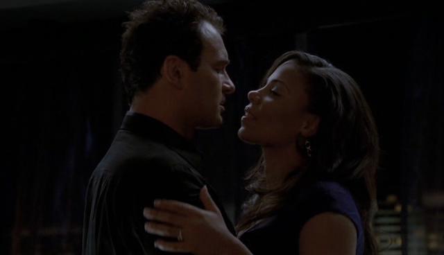 Charmed-Online-dot-NL-NipTuck4x12-0515.jpg