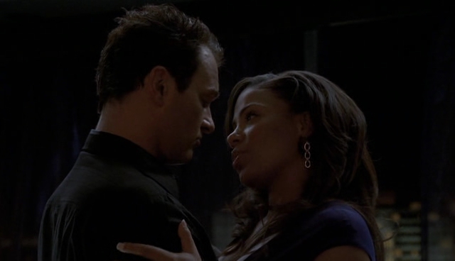 Charmed-Online-dot-NL-NipTuck4x12-0520.jpg