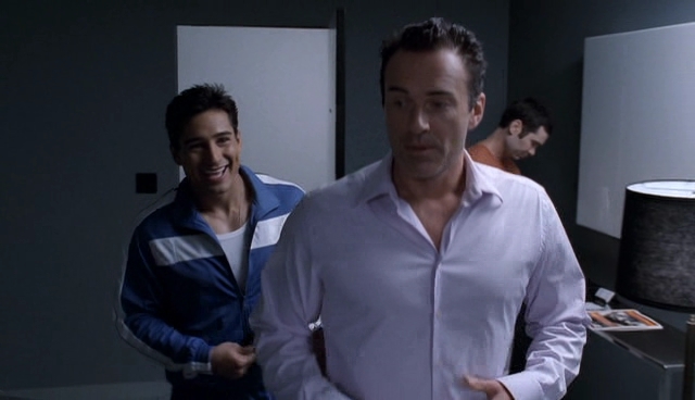 Charmed-Online-dot-NL-NipTuck4x12-1134.jpg