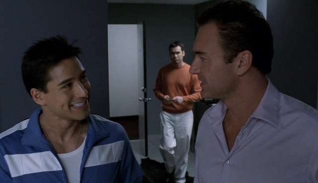 Charmed-Online-dot-NL-NipTuck4x12-1139.jpg