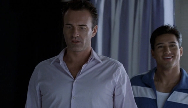 Charmed-Online-dot-NL-NipTuck4x12-1183.jpg