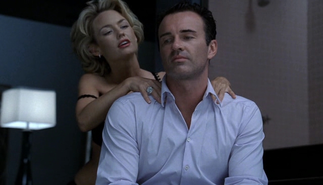 Charmed-Online-dot-NL-NipTuck4x12-1211.jpg