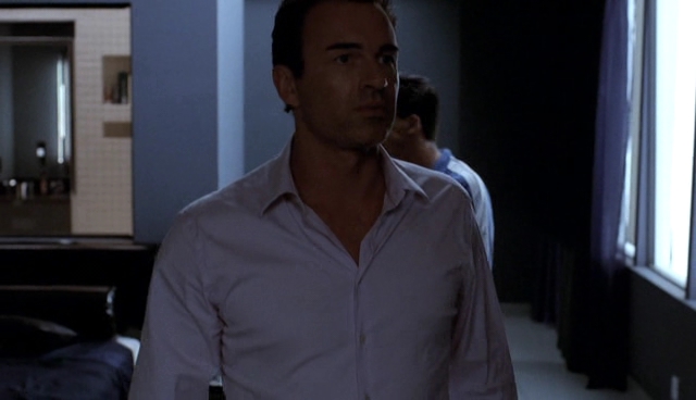 Charmed-Online-dot-NL-NipTuck4x12-1233.jpg