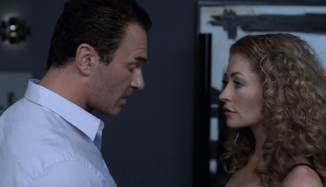 Charmed-Online-dot-NL-NipTuck4x12-1273.jpg