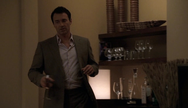 Charmed-Online-dot-NL-NipTuck4x12-1468.jpg