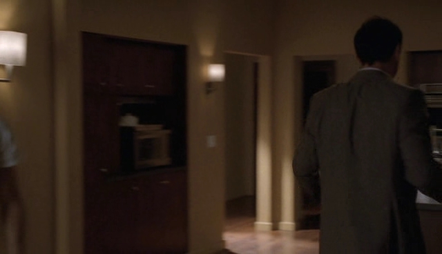 Charmed-Online-dot-NL-NipTuck4x12-1589.jpg